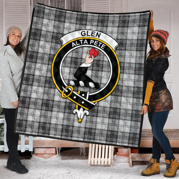 Glen Tartan Quilt with Family Crest