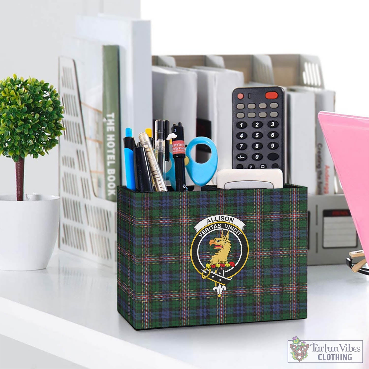 Tartan Vibes Clothing Allison Tartan Pen Holder with Family Crest