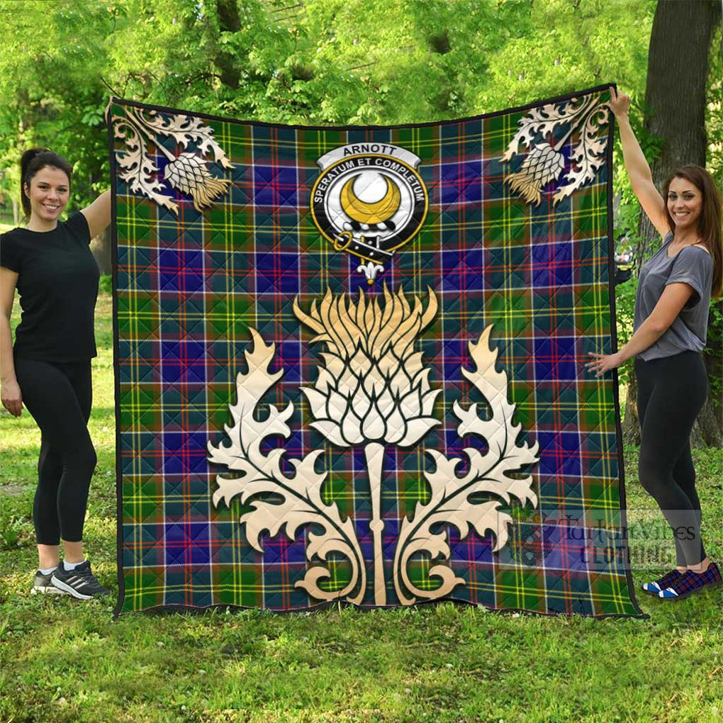 Arnott Tartan Quilt with Family Crest and Golden Thistle Style - Tartan Vibes Clothing