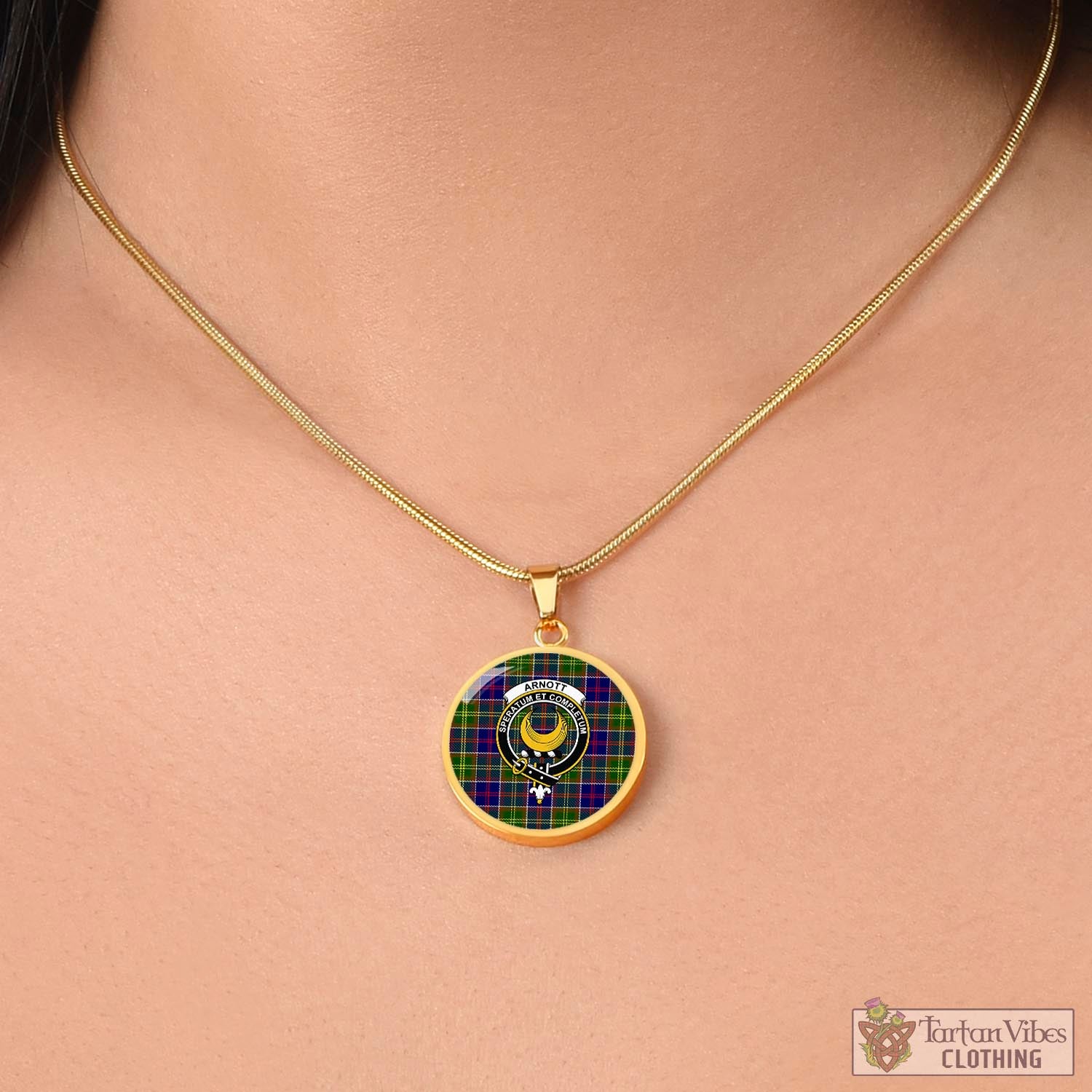 Arnott Tartan Circle Necklace with Family Crest - Tartan Vibes Clothing
