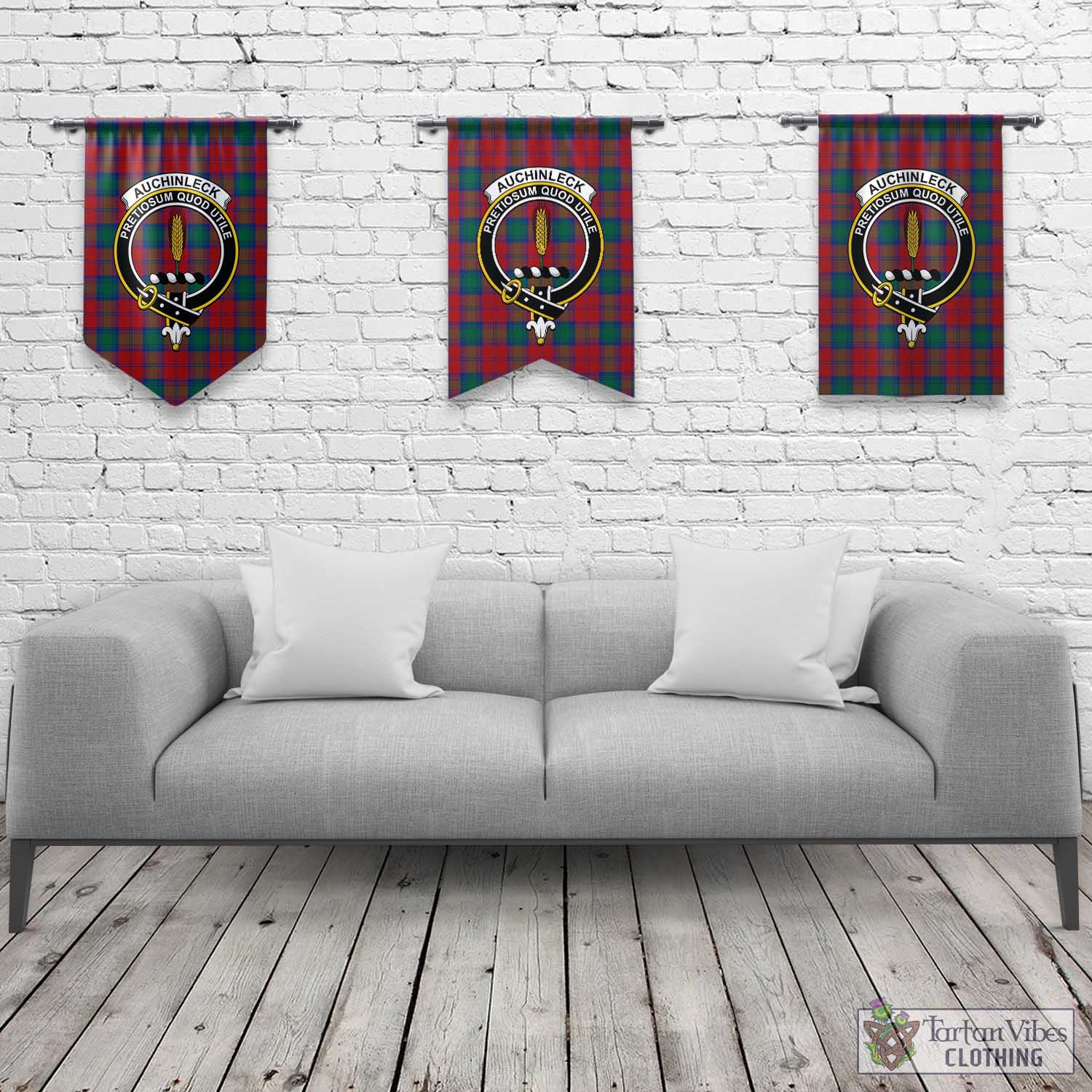 Auchinleck (Affleck) Tartan Gonfalon, Tartan Banner with Family Crest Rectangle - Tartan Vibes Clothing