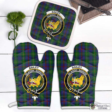 Bailey Tartan Combo Oven Mitt & Pot-Holder with Family Crest Combo 2 Oven Mitt & 1 Pot-Holder Black - Tartan Vibes Clothing