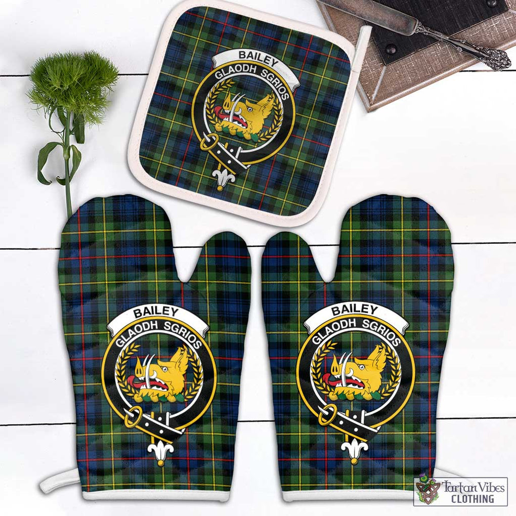 Bailey Modern Tartan Combo Oven Mitt & Pot-Holder with Family Crest Combo 2 Oven Mitt & 1 Pot-Holder Black - Tartan Vibes Clothing