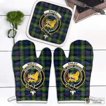 Bailey Modern Tartan Combo Oven Mitt & Pot-Holder with Family Crest Combo 2 Oven Mitt & 1 Pot-Holder Black - Tartan Vibes Clothing