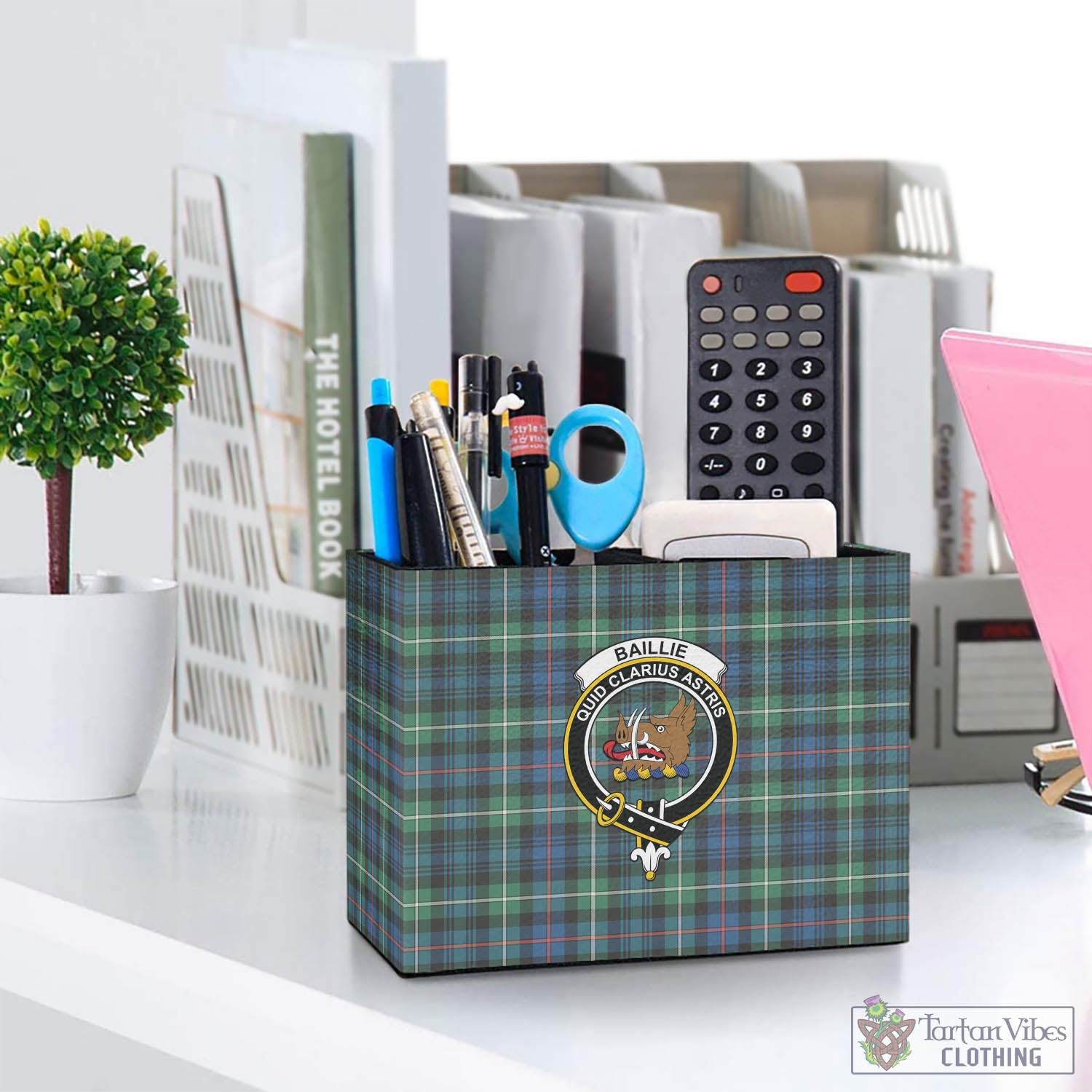 Baillie Ancient Tartan Pen Holder with Family Crest One Size 5.9"(L)*2.7"(W)*4.3"(H) - Tartan Vibes Clothing
