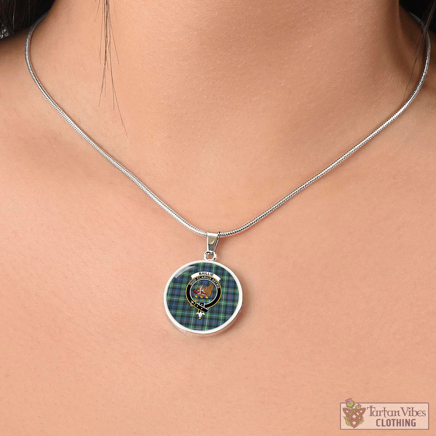 Baillie Ancient Tartan Circle Necklace with Family Crest - Tartan Vibes Clothing