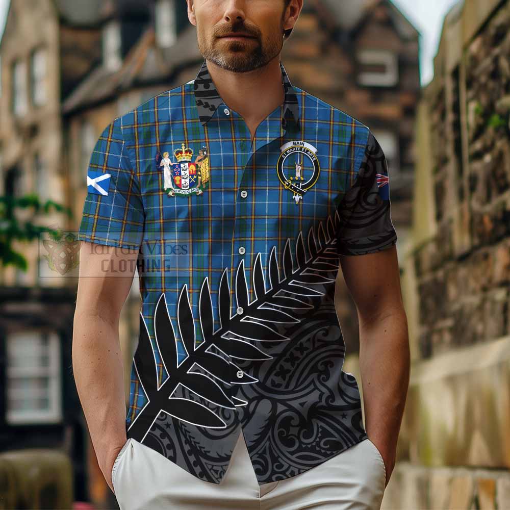 Tartan Vibes Clothing Bain Crest Tartan Short Sleeve Button Shirt with New Zealand Silver Fern Half Style