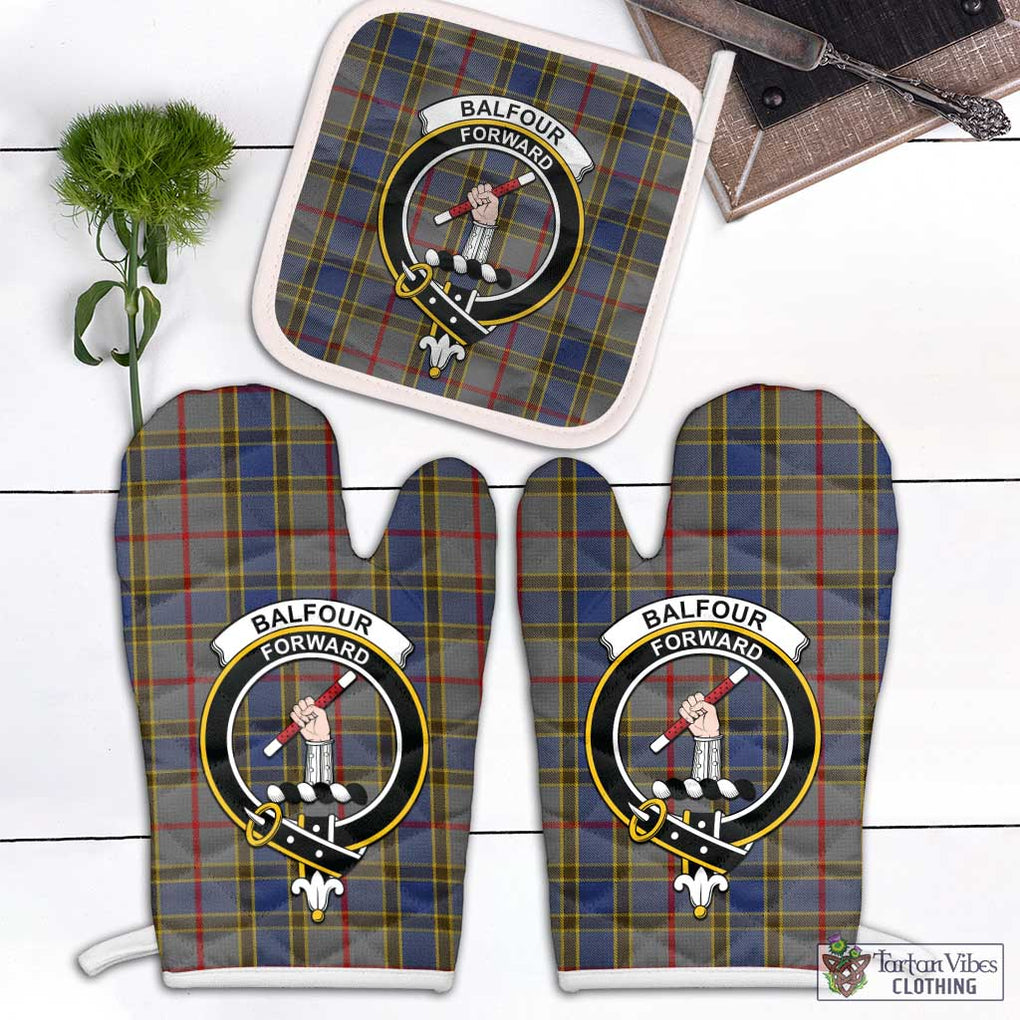 Balfour Tartan Combo Oven Mitt & Pot-Holder with Family Crest Combo 1 Oven Mitt & 1 Pot-Holder White - Tartan Vibes Clothing