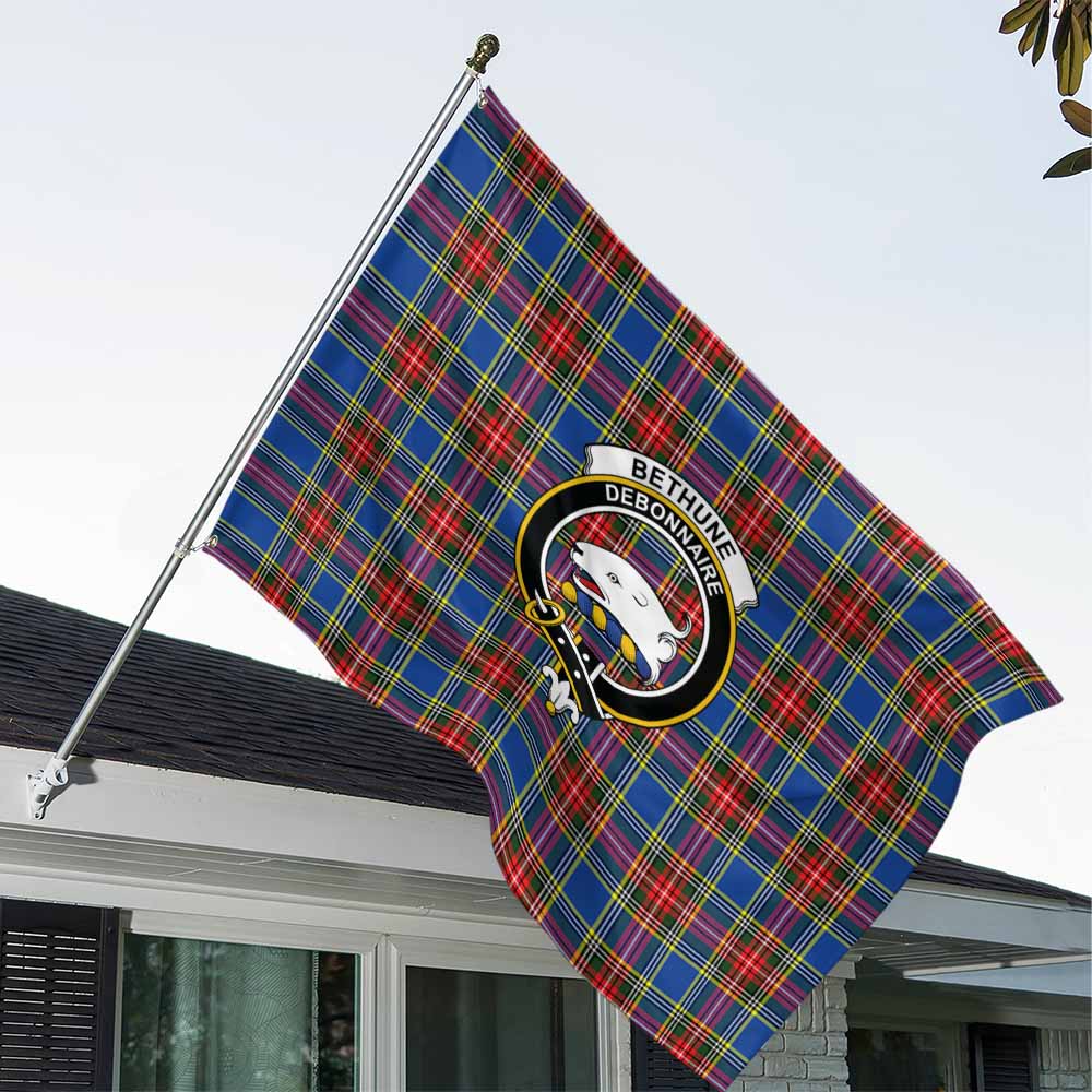 Tartan Vibes Clothing Bethune Tartan House Flag with Family Crest