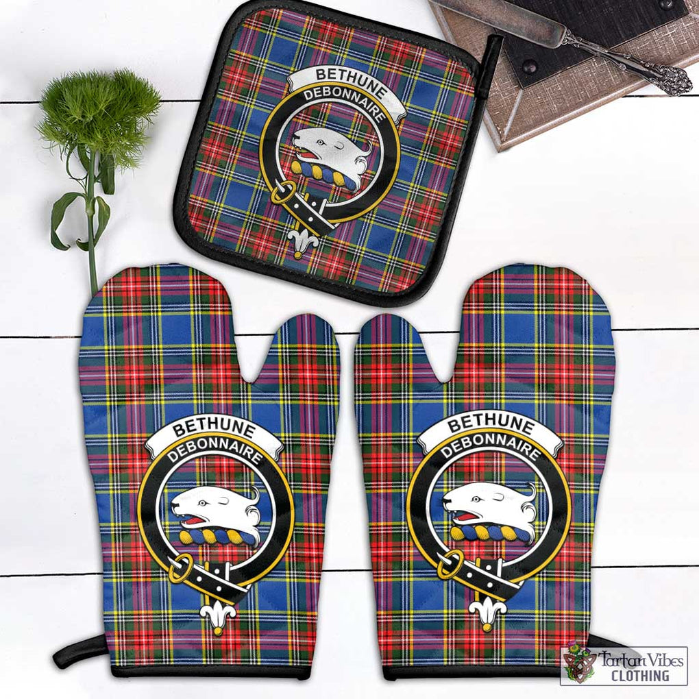 Bethune Tartan Combo Oven Mitt & Pot-Holder with Family Crest Combo 1 Oven Mitt & 1 Pot-Holder Black - Tartan Vibes Clothing
