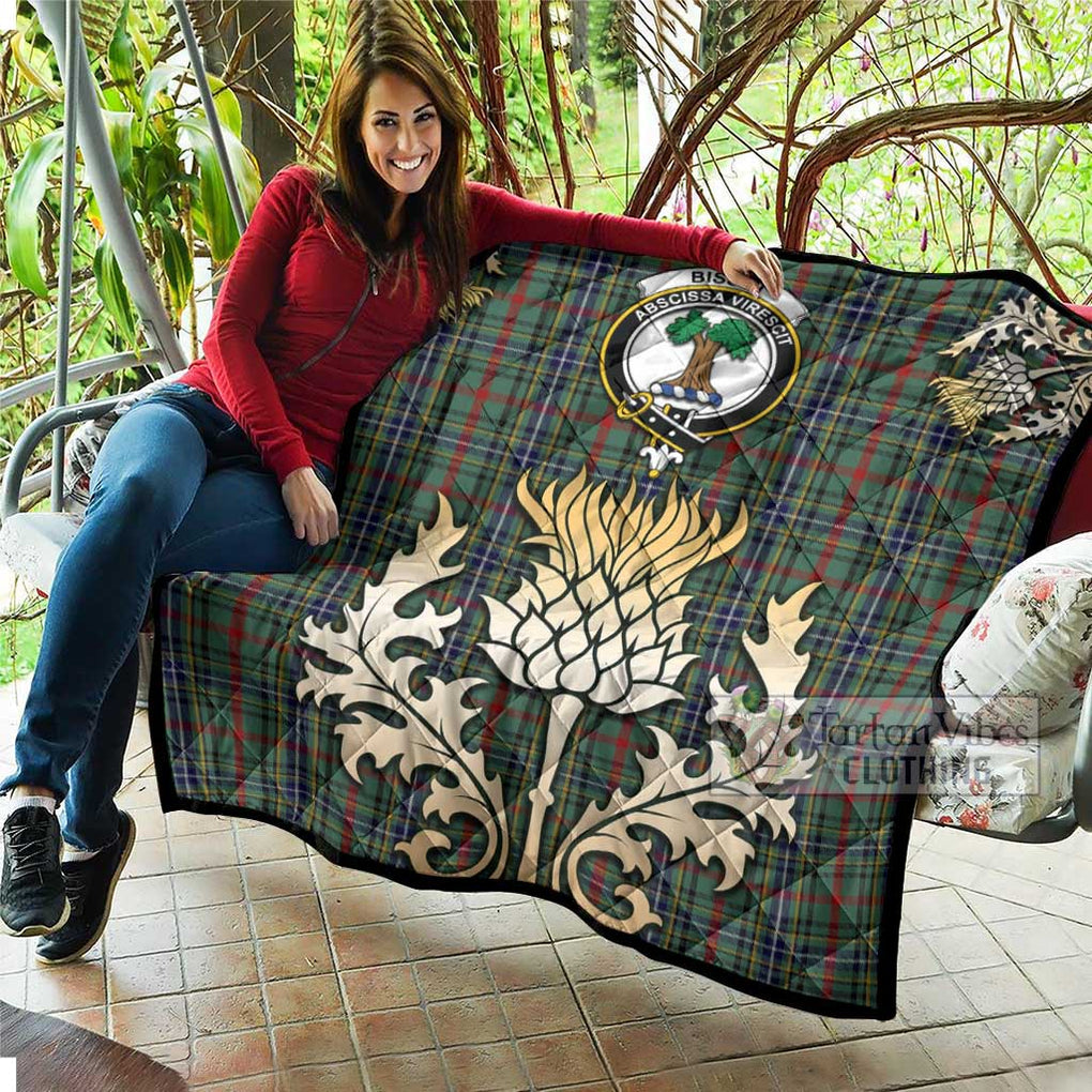 Tartan Vibes Clothing Bisset Tartan Quilt with Family Crest and Golden Thistle Style