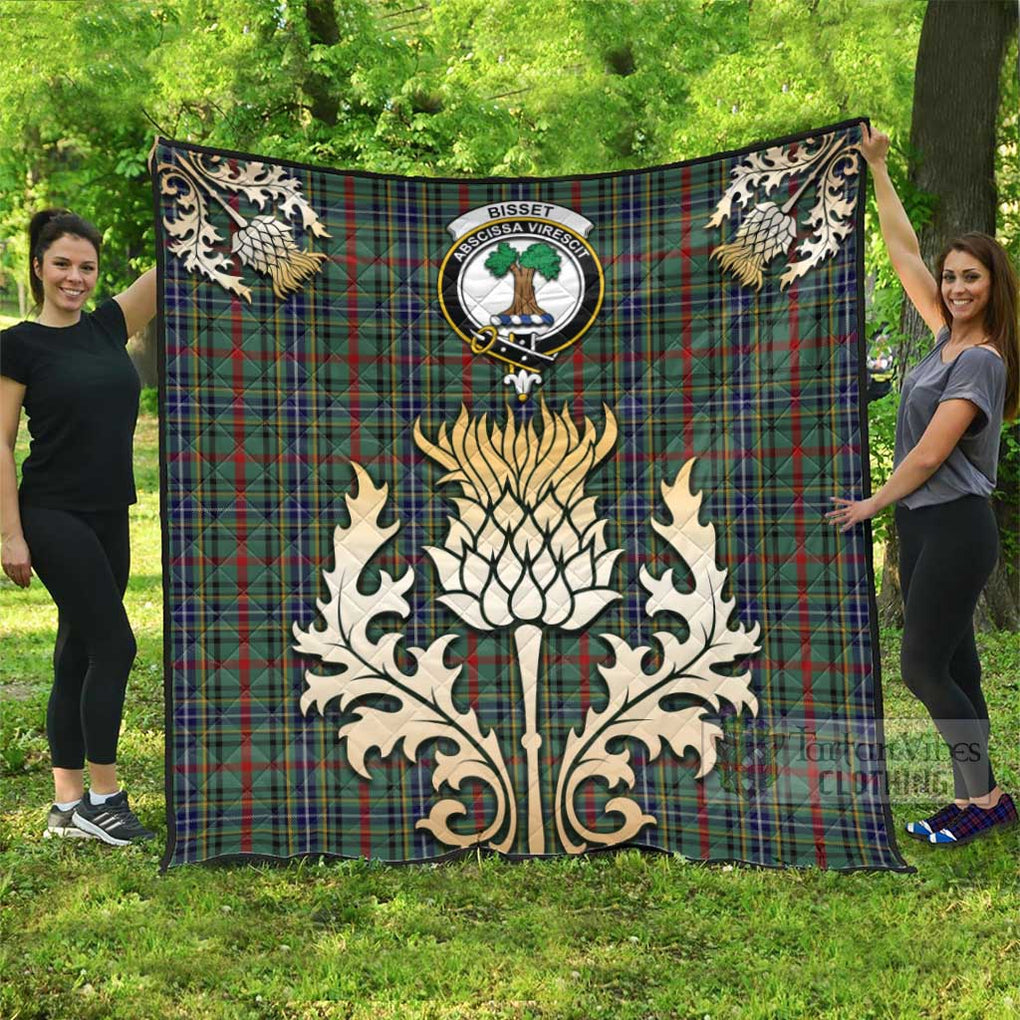 Tartan Vibes Clothing Bisset Tartan Quilt with Family Crest and Golden Thistle Style