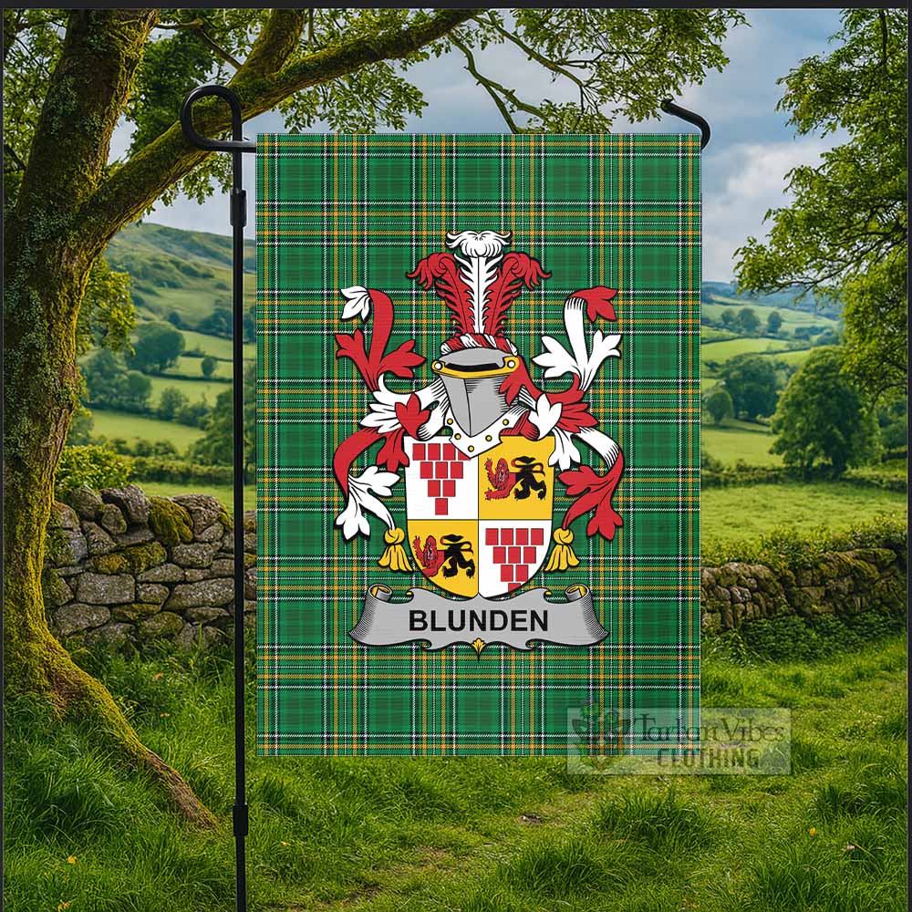 Blunden Irish Clan Tartan Flag with Coat of Arms