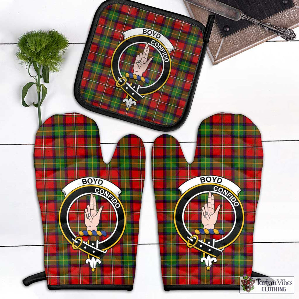 Boyd Tartan Combo Oven Mitt & Pot-Holder with Family Crest Combo 1 Oven Mitt & 1 Pot-Holder Black - Tartan Vibes Clothing