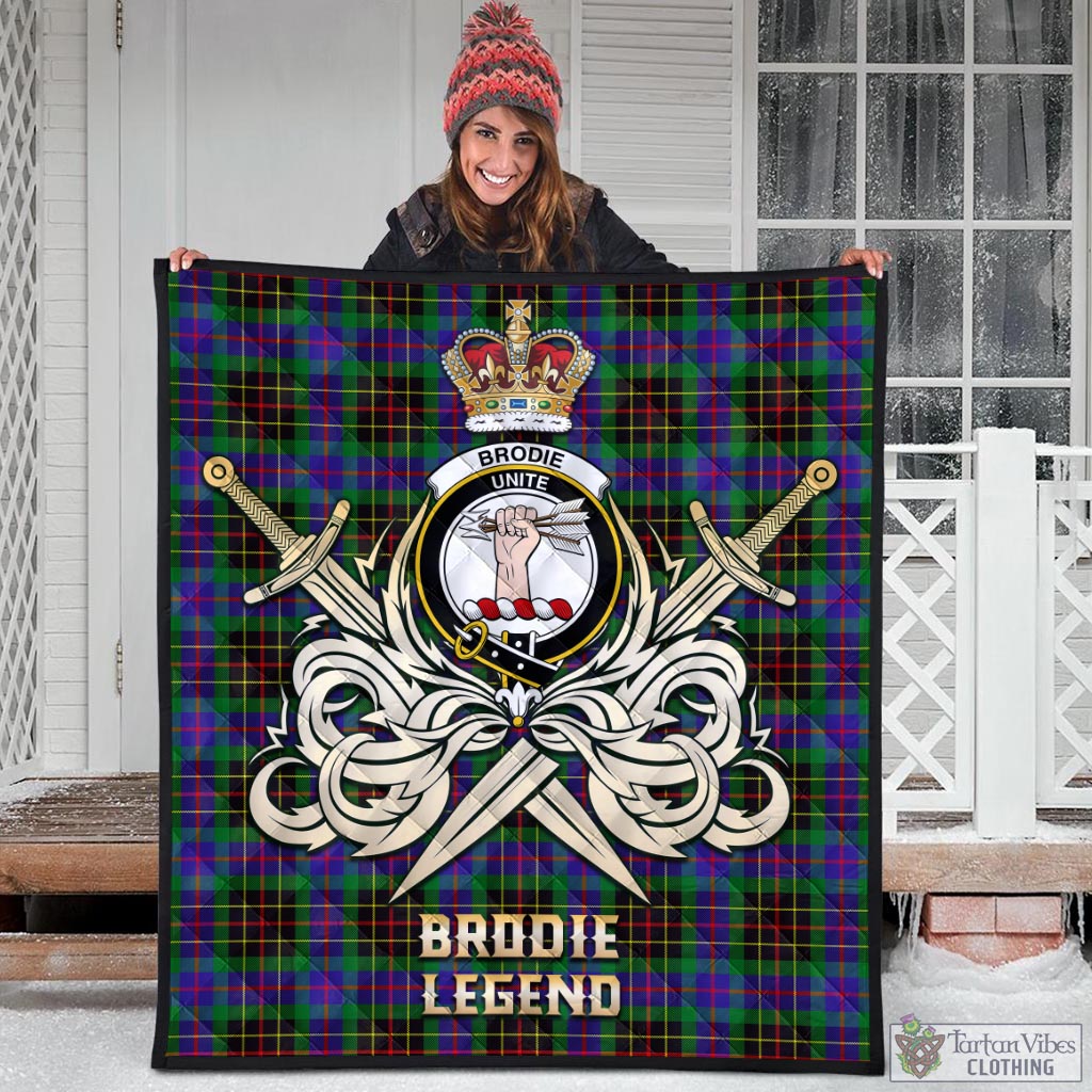 Tartan Vibes Clothing Brodie Hunting Modern Tartan Quilt with Clan Crest and the Golden Sword of Courageous Legacy