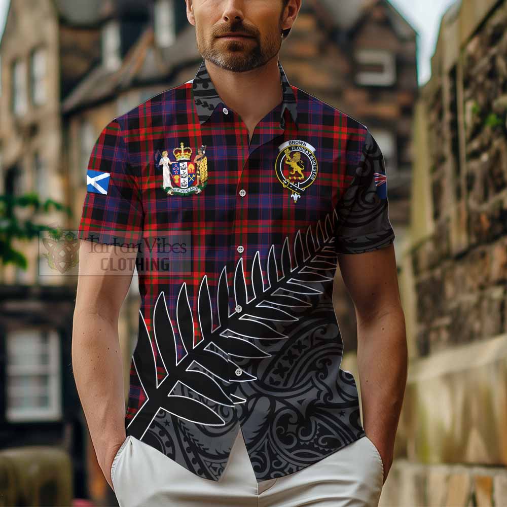 Tartan Vibes Clothing Brown (Broun) Crest Tartan Short Sleeve Button Shirt with New Zealand Silver Fern Half Style