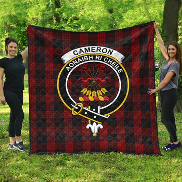 cameron-black-and-red-tartan-quilt-with-family-crest