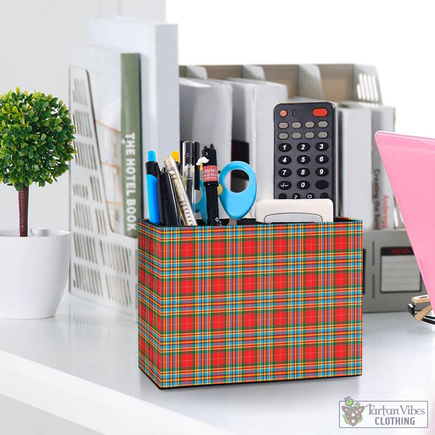 Tartan Vibes Clothing Chattan Tartan Pen Holder