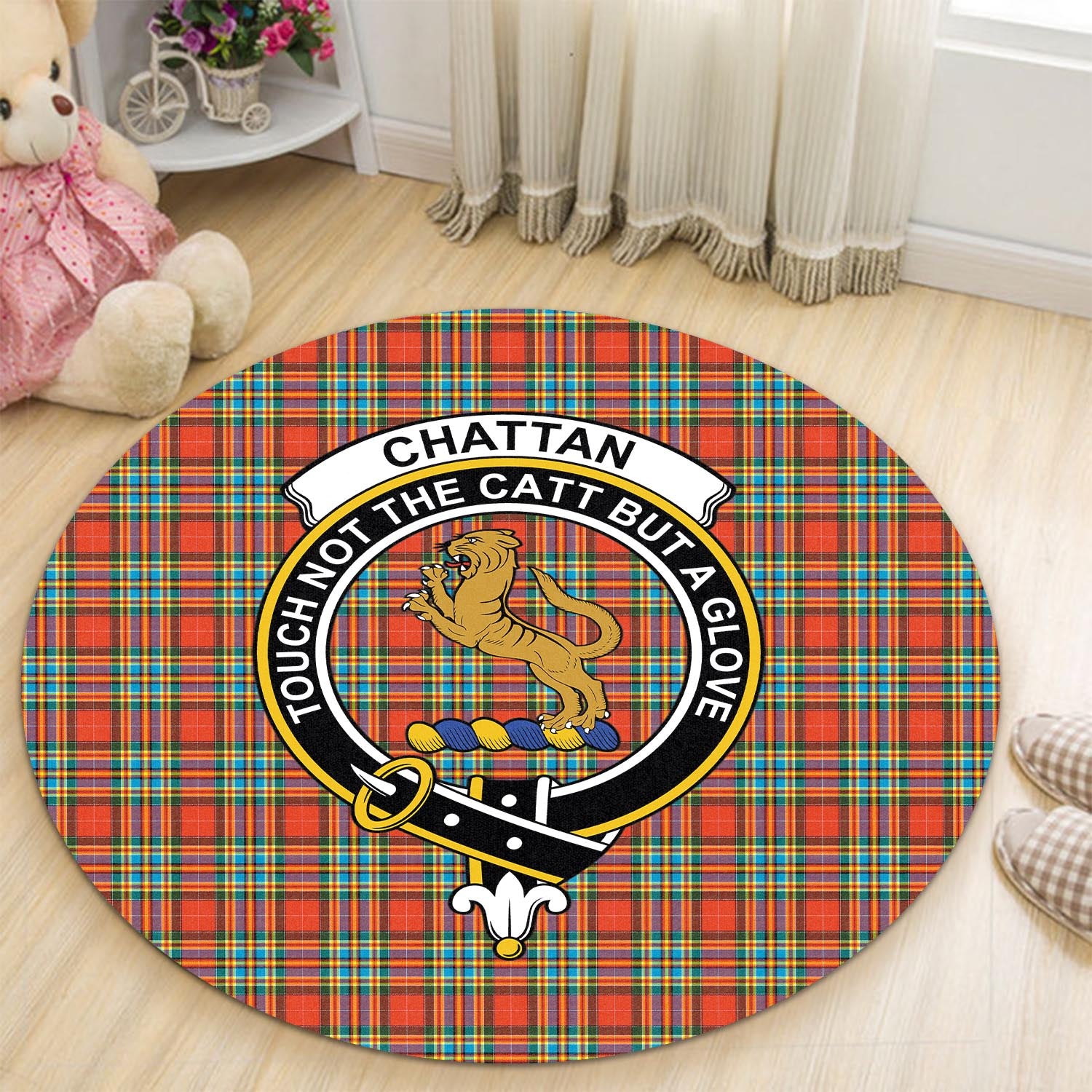 Chattan Tartan Round Rug with Family Crest - Tartanvibesclothing
