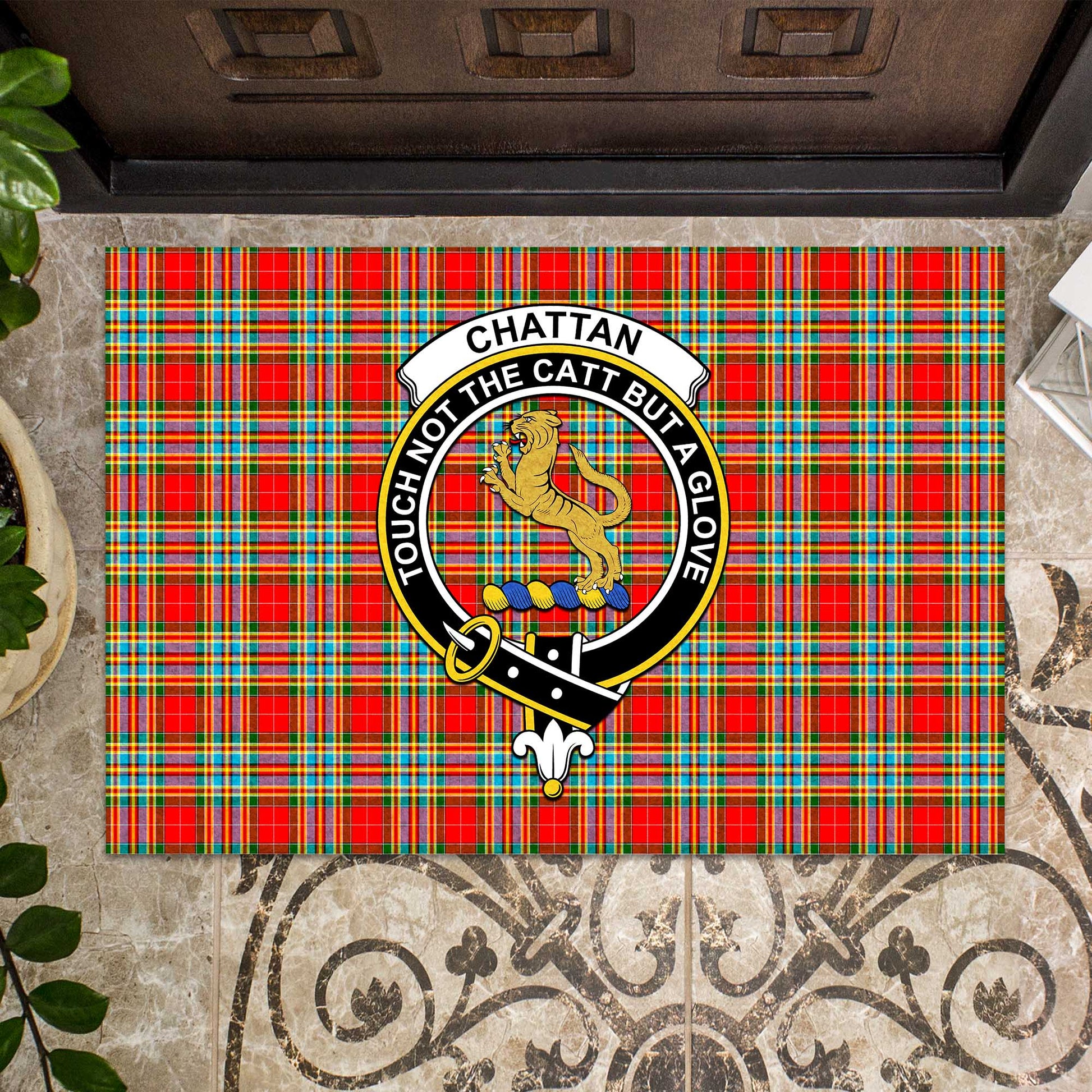 Chattan Tartan Door Mat with Family Crest - Tartanvibesclothing