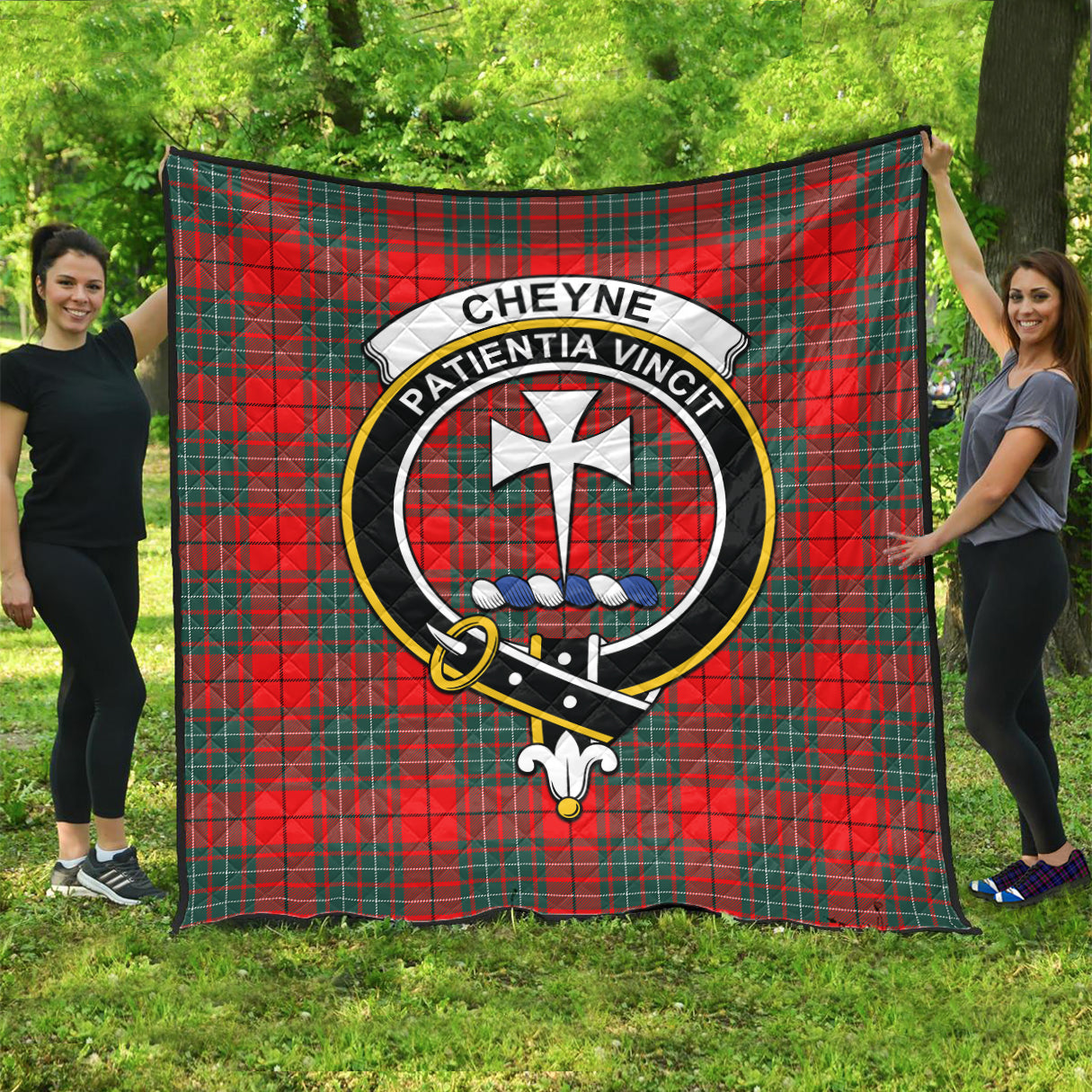 cheyne-tartan-quilt-with-family-crest