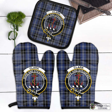 Clark (Clarke) Tartan Combo Oven Mitt & Pot-Holder with Family Crest Combo 1 Oven Mitt & 1 Pot-Holder Black - Tartan Vibes Clothing