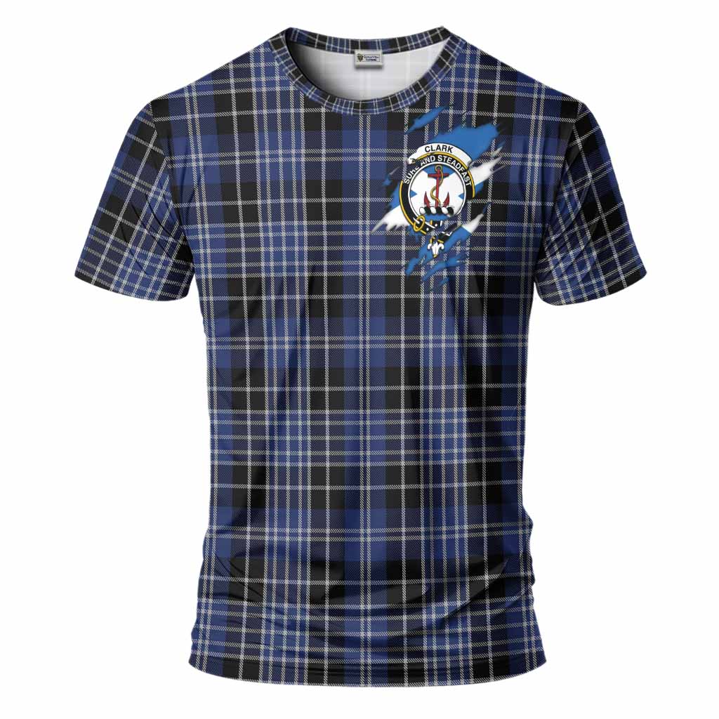 Clark (Clarke) Clan Crest In Me Tartan T-Shirt Scotland Flag Style