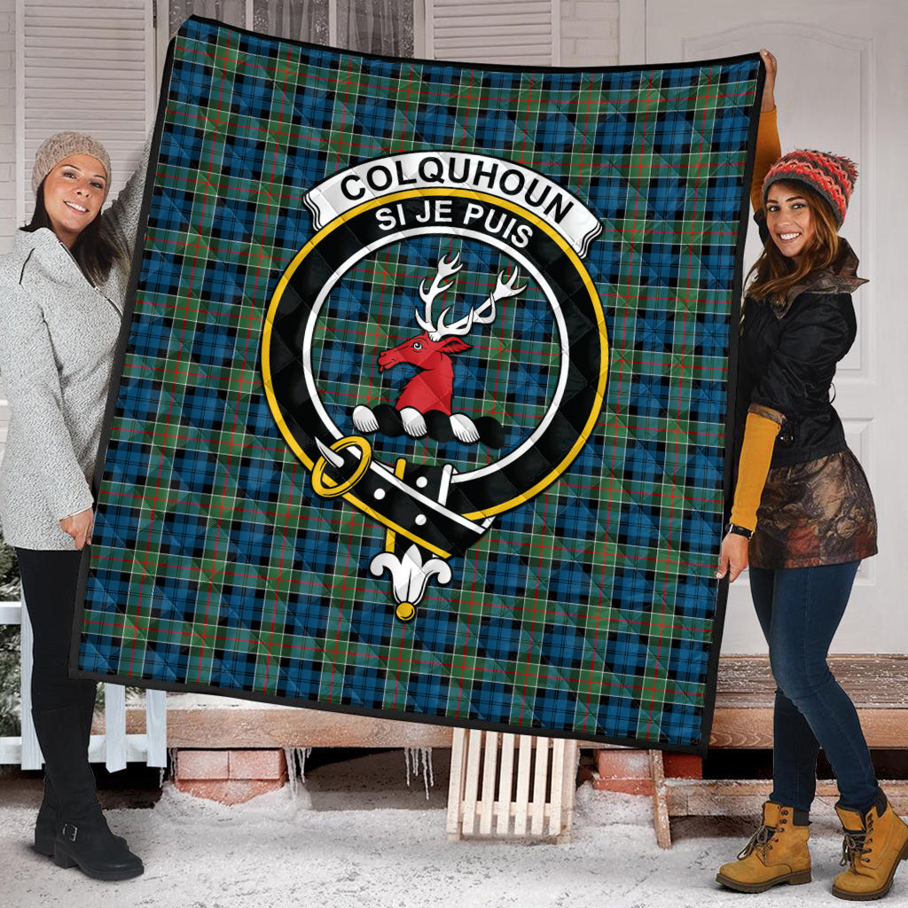 colquhoun-ancient-tartan-quilt-with-family-crest