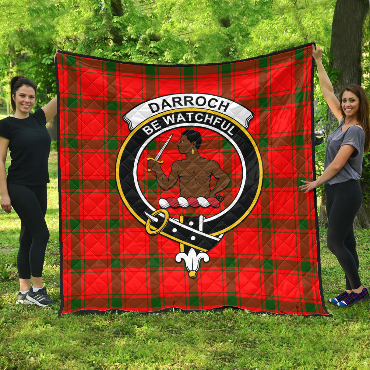 darroch-tartan-quilt-with-family-crest