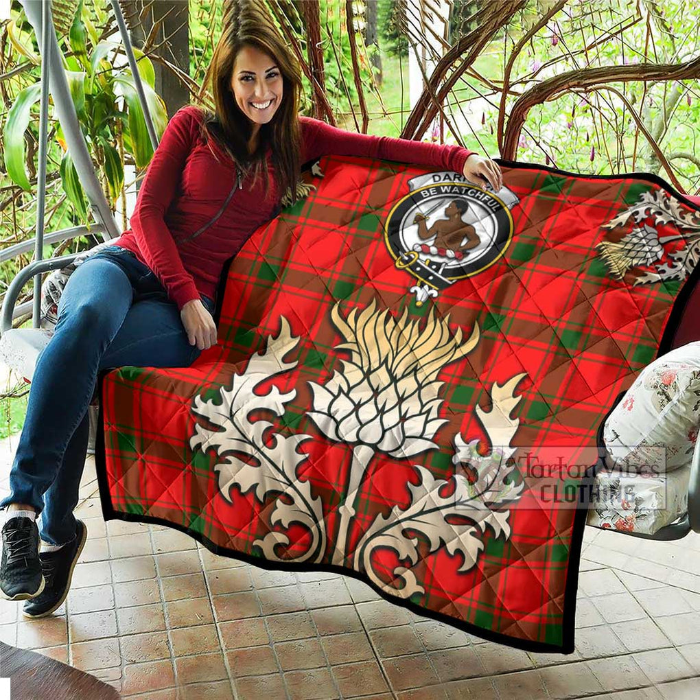 Tartan Vibes Clothing Darroch Tartan Quilt with Family Crest and Golden Thistle Style