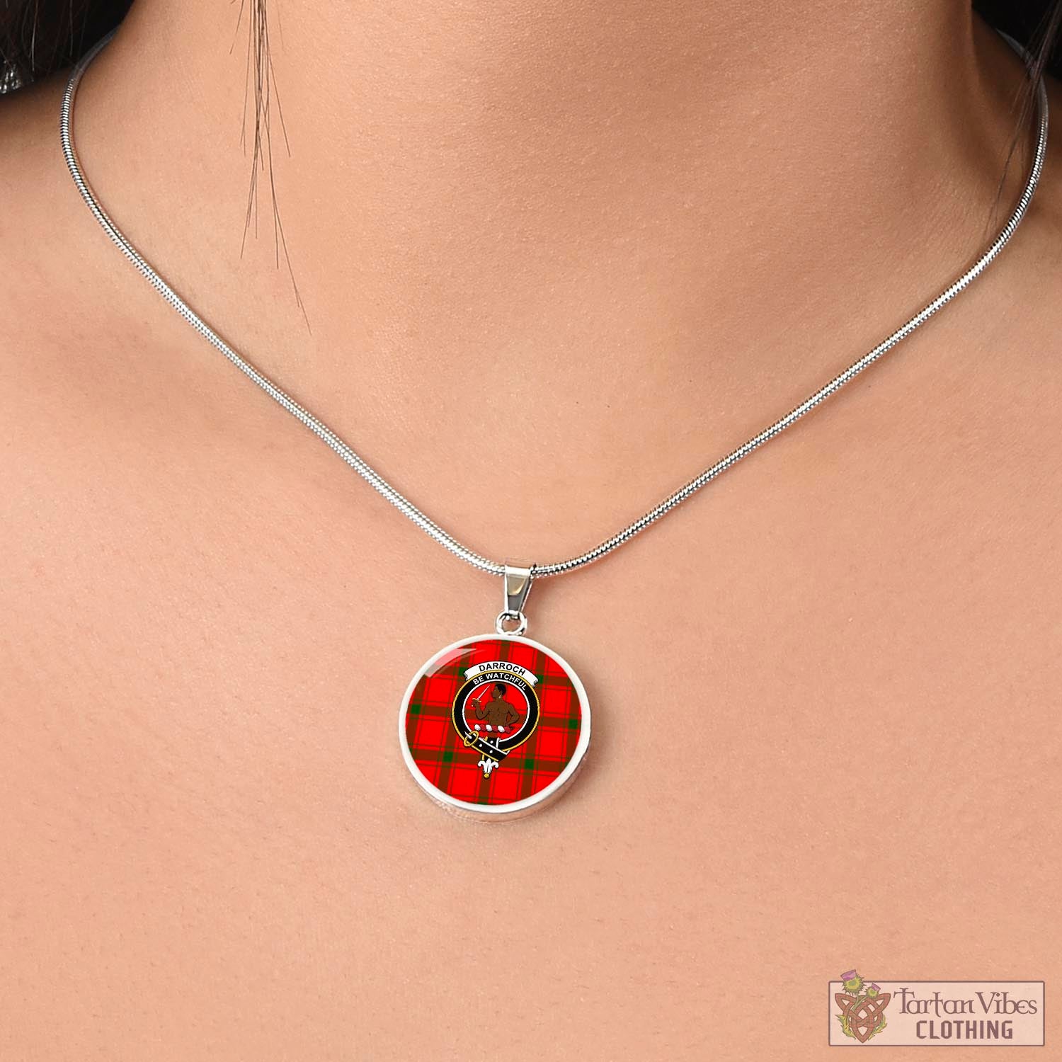 Darroch Tartan Circle Necklace with Family Crest - Tartan Vibes Clothing
