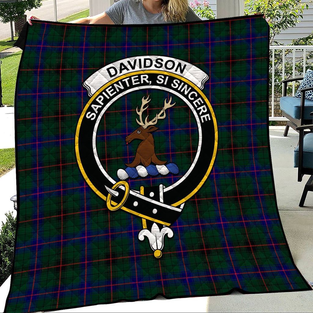davidson-modern-tartan-quilt-with-family-crest