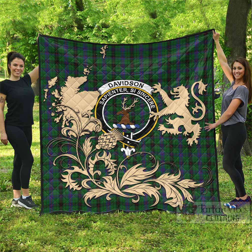 Davidson Tartan Crest Premium Quilt with Scottish Iconic Symbols 