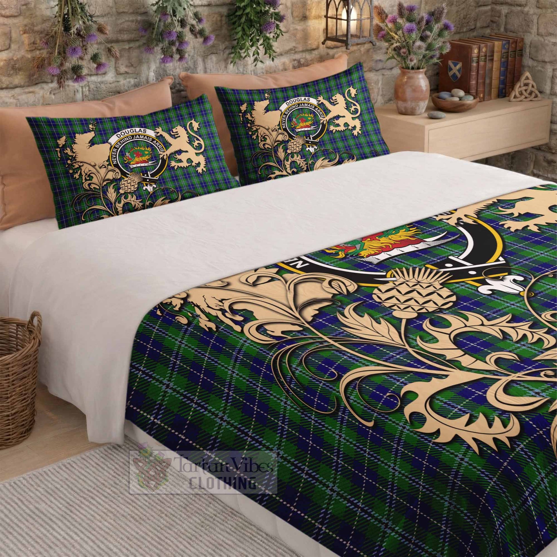 Douglas Tartan Crest Bedding Set with Scottish Iconic Symbols 