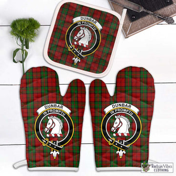 Dunbar Tartan Combo Oven Mitt & Pot-Holder with Family Crest Combo 1 Oven Mitt & 1 Pot-Holder White - Tartan Vibes Clothing