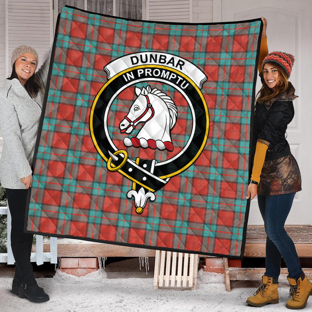 dunbar-ancient-tartan-quilt-with-family-crest