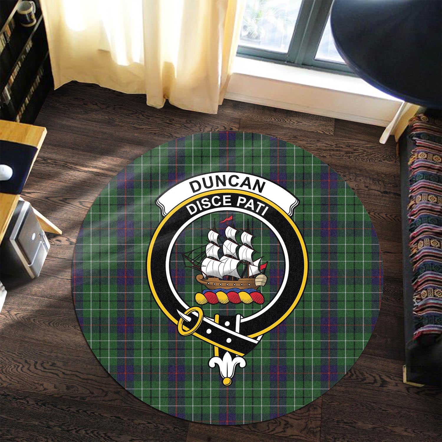 Duncan Tartan Round Rug with Family Crest - Tartanvibesclothing