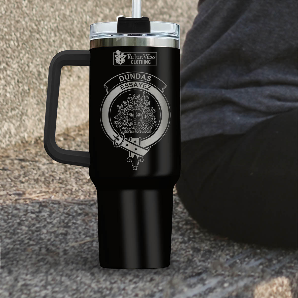 Dundas Clan Crest Engraved Tumbler with Handle - 2D-tartanvibesclothing