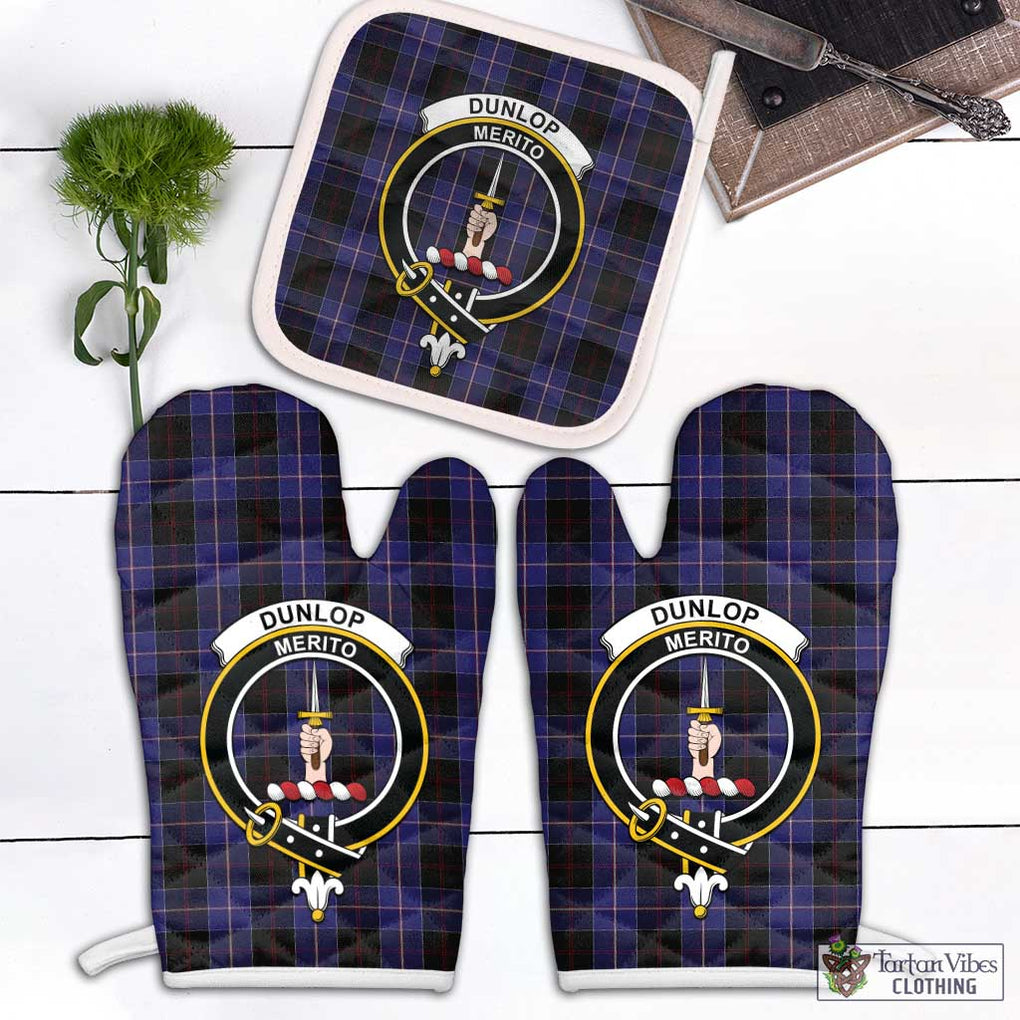 Dunlop Tartan Combo Oven Mitt & Pot-Holder with Family Crest Combo 1 Oven Mitt & 1 Pot-Holder White - Tartan Vibes Clothing