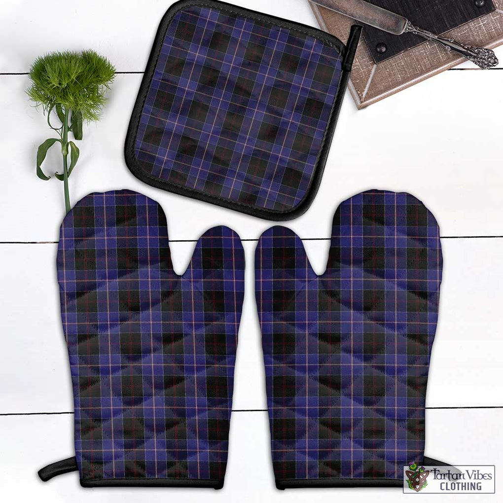 Dunlop Tartan Combo Oven Mitt & Pot-Holder Combo 1 Oven Mitt & 1 Pot-Holder Black - Tartan Vibes Clothing
