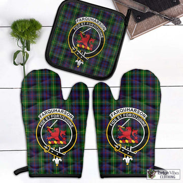Farquharson Tartan Combo Oven Mitt & Pot-Holder with Family Crest Combo 1 Oven Mitt & 1 Pot-Holder Black - Tartan Vibes Clothing