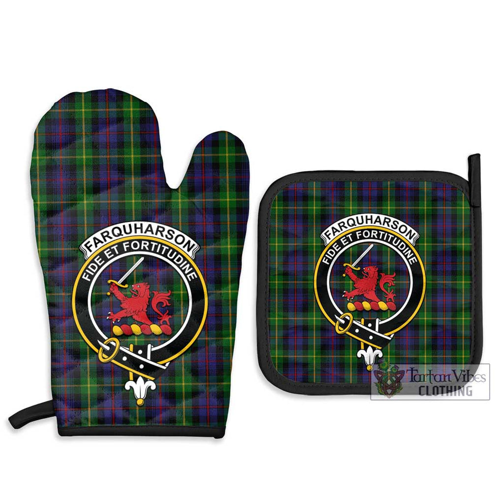 Farquharson Tartan Combo Oven Mitt & Pot-Holder with Family Crest Combo 1 Oven Mitt & 2 Pot-Holder Black - Tartan Vibes Clothing