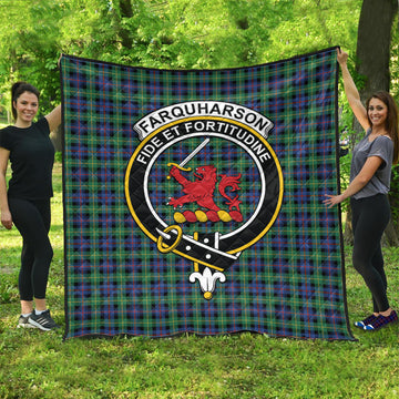 farquharson-ancient-tartan-quilt-with-family-crest