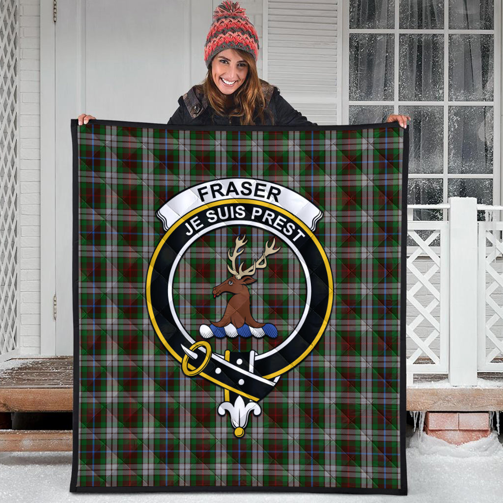 fraser-hunting-dress-tartan-quilt-with-family-crest