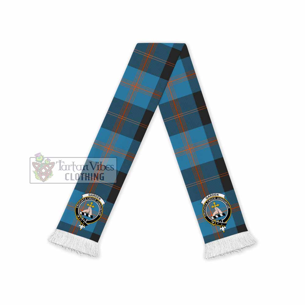 Garden (Gardyne) Tartan Ruffneck Scarf with Family Crest - Tartan Vibes Clothing
