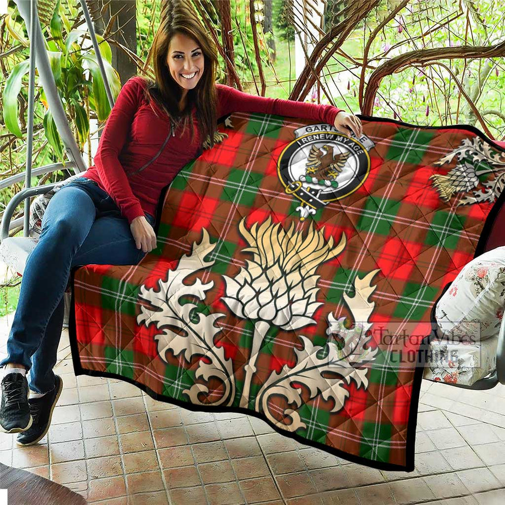 Tartan Vibes Clothing Gartshore Tartan Quilt with Family Crest and Golden Thistle Style