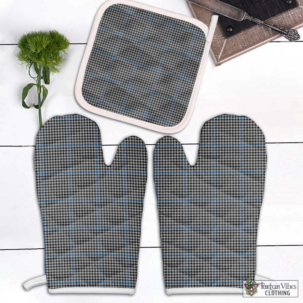Gladstone Tartan Combo Oven Mitt & Pot-Holder Combo 2 Oven Mitt & 1 Pot-Holder Black - Tartan Vibes Clothing