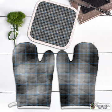 Gladstone Tartan Combo Oven Mitt & Pot-Holder Combo 2 Oven Mitt & 1 Pot-Holder Black - Tartan Vibes Clothing