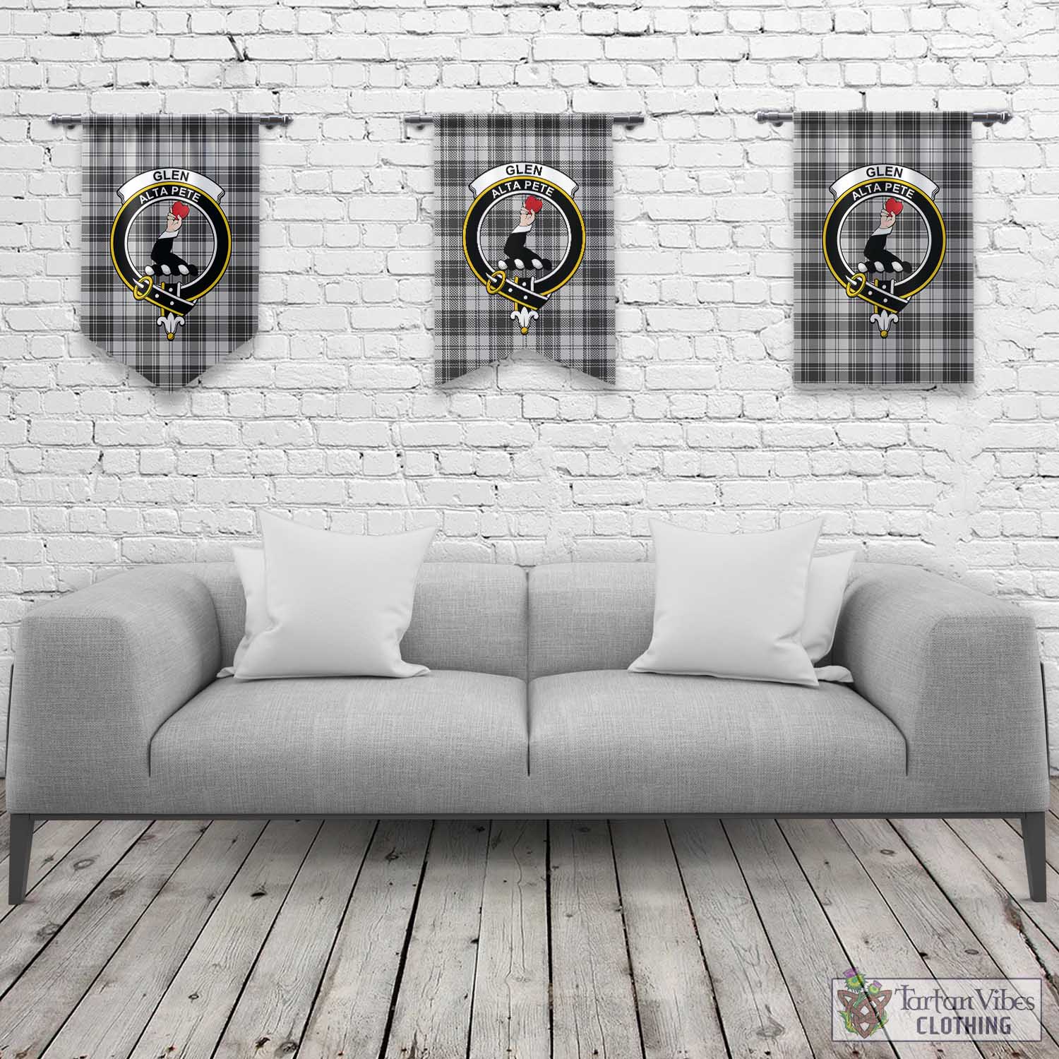 Tartan Vibes Clothing Glen Tartan Gonfalon, Tartan Banner with Family Crest
