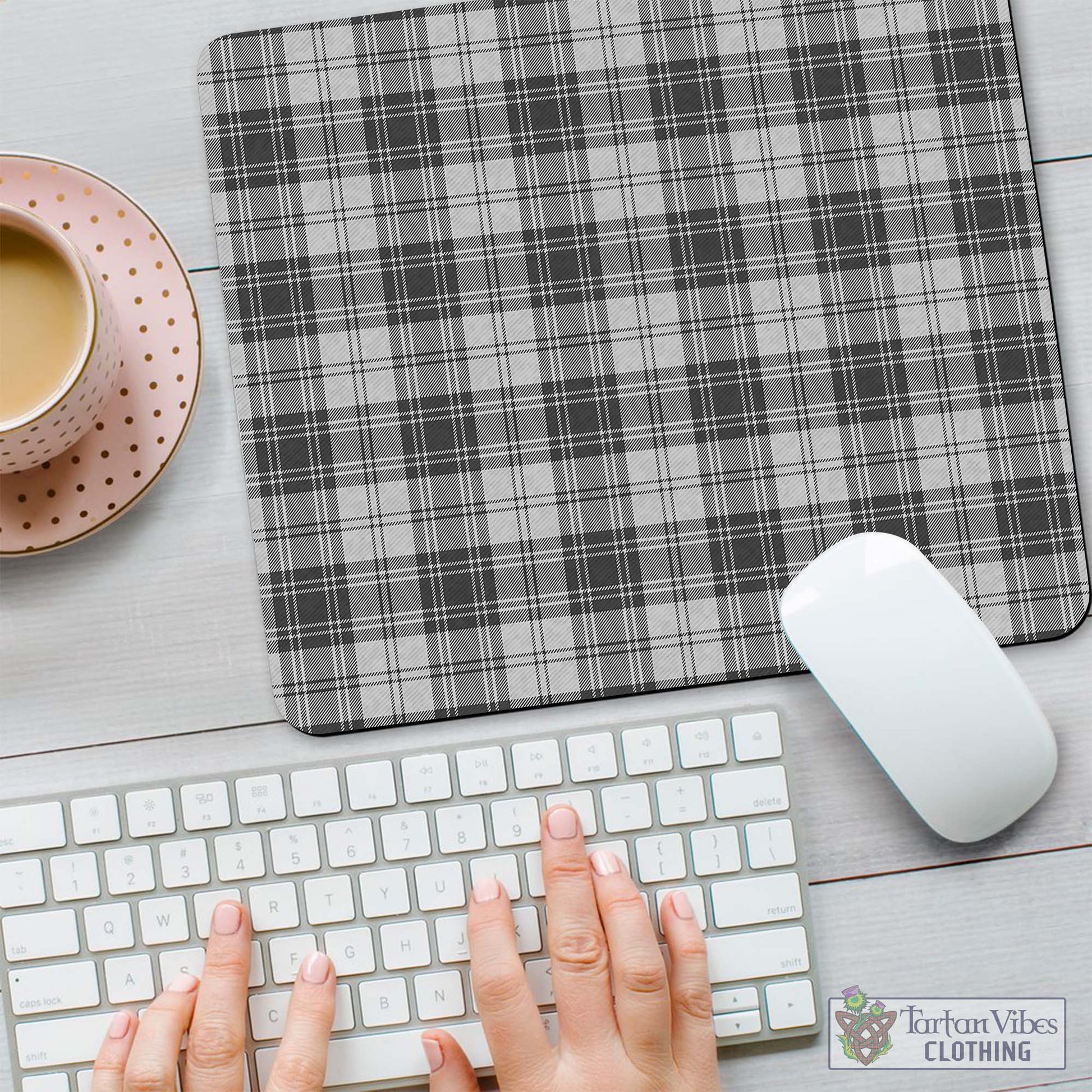 Tartan Vibes Clothing Glen Tartan Mouse Pad